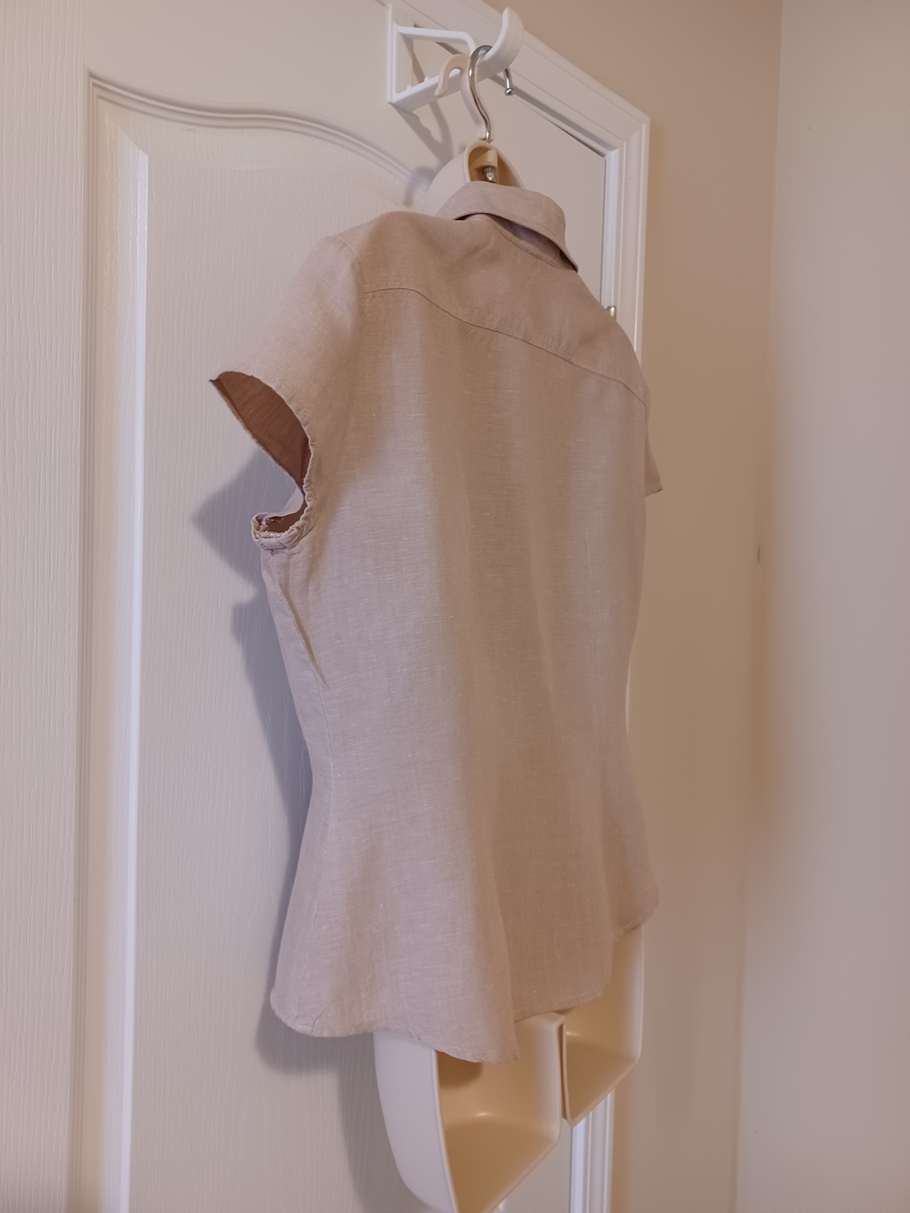New York & Company Light Beige Short Sleeve Button-Down Shirt - Picture 7 of 11